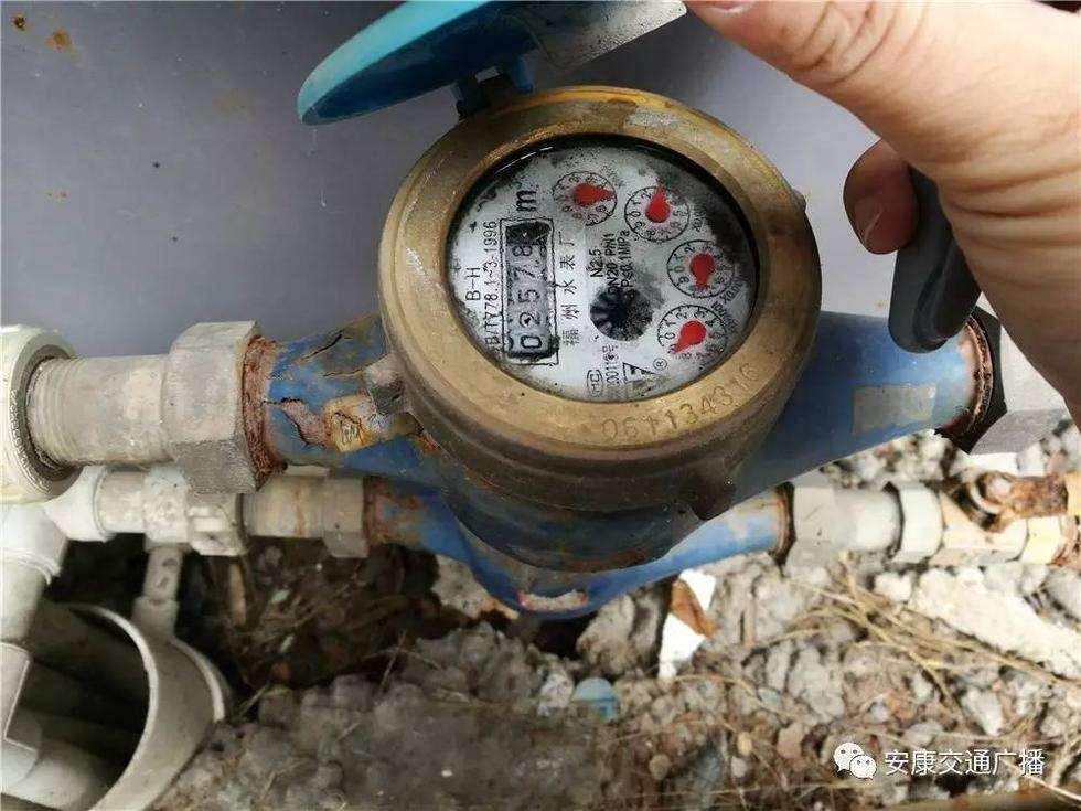 乌鲁木齐家里水表在不用的时候空转，是漏水吗？